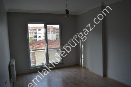 Lüleburgaz Yıldız Mahallesi'nde kiralık 3+1 Daire